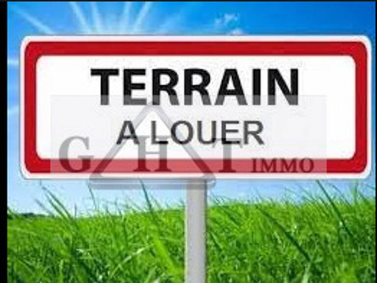 TERRAIN 7368M² A LOUER POINCY — photo 1