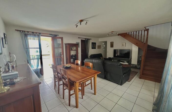 A VENDRE MAISON PLAIN PIED F5 ETANG SALE LES HAUT — photo 3
