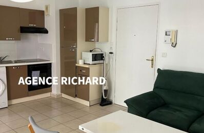 location appartement 795 € CC /mois à proximité de Le Castellet (83330)