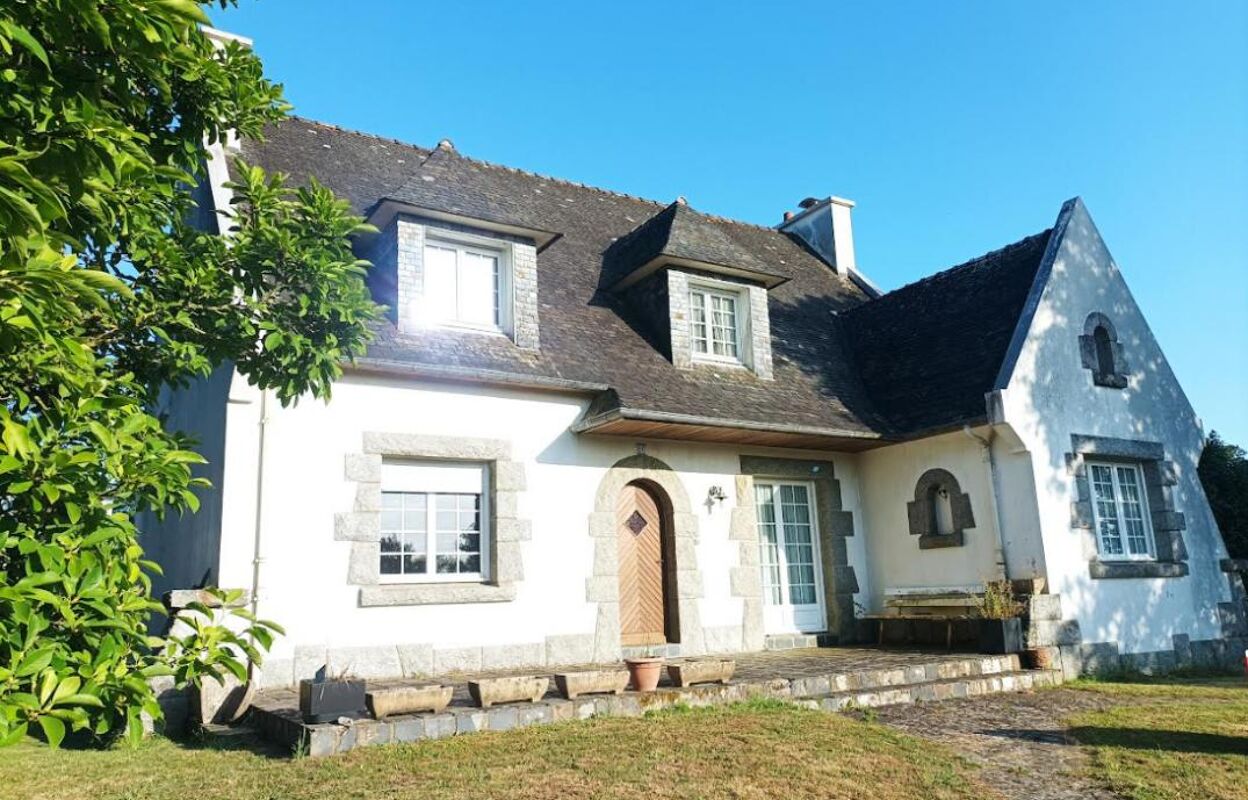 maison 8 pièces 164 m2 à vendre à Châteauneuf-du-Faou (29520)