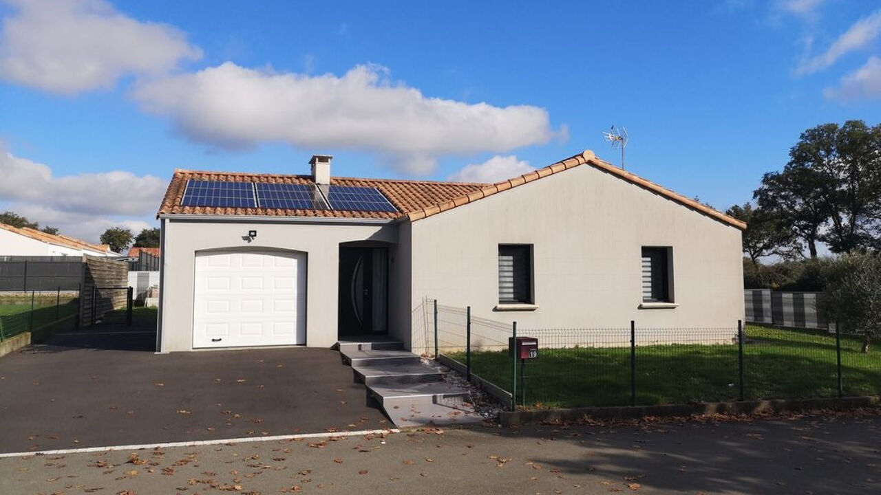 maison 4 pièces 99 m2 à vendre à Les Herbiers (85500)