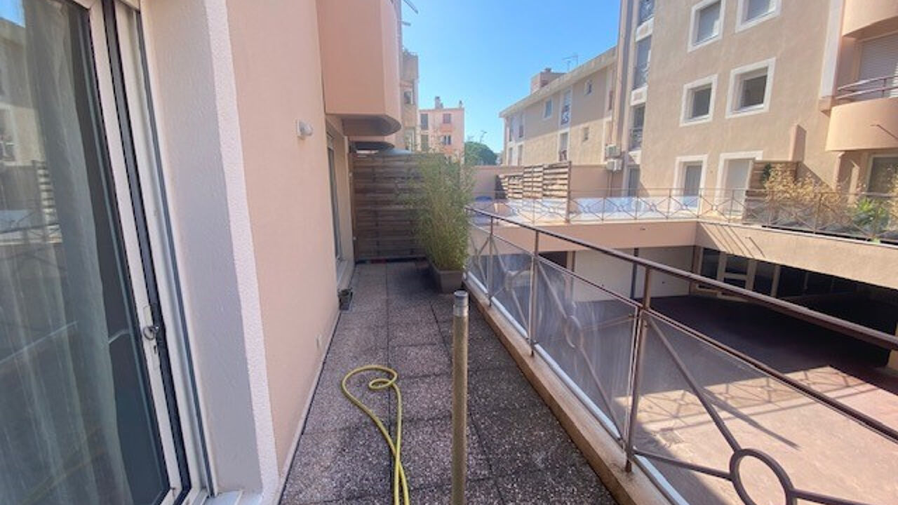 appartement 2 pièces 40 m2 à louer à Hyères (83400)