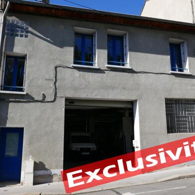 Local industriel 426 m²