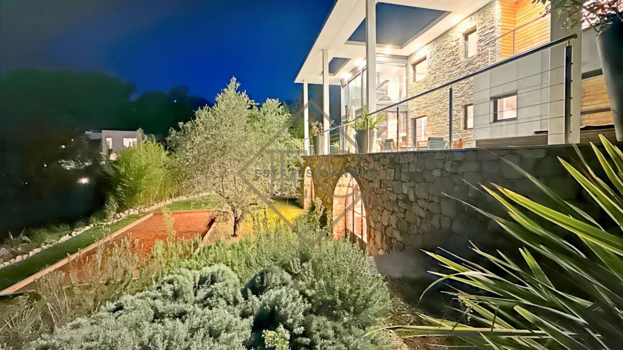 maison 11 pièces 424 m2 à vendre à Mougins (06250)