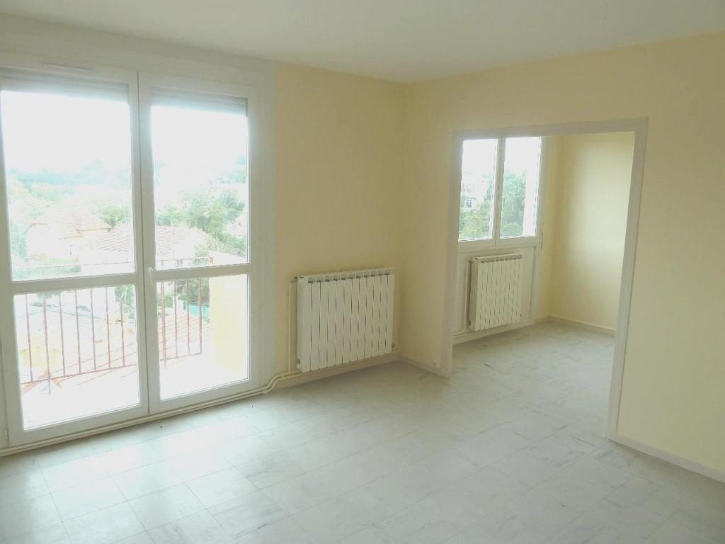 Appartement 4 pièces  à louer Romans-sur-Isère 26100