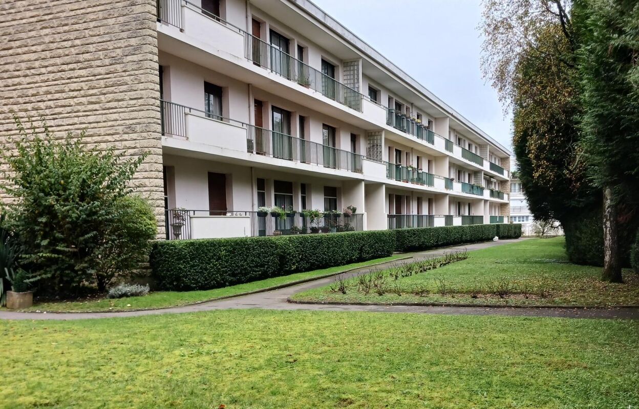 appartement 6 pièces 146 m2 à vendre à Chantilly (60500)