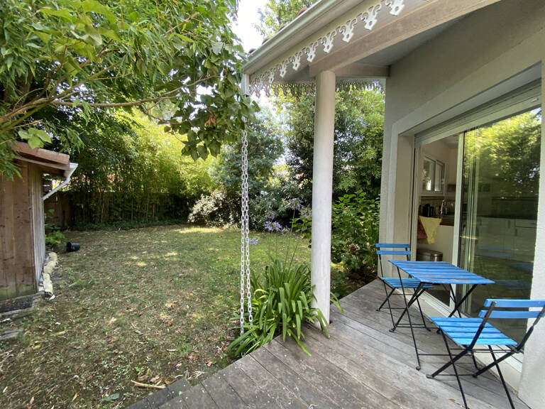 CONTEMPORAINE sur ARES AVEC JARDIN ARBORÉ AU CALME — photo 1