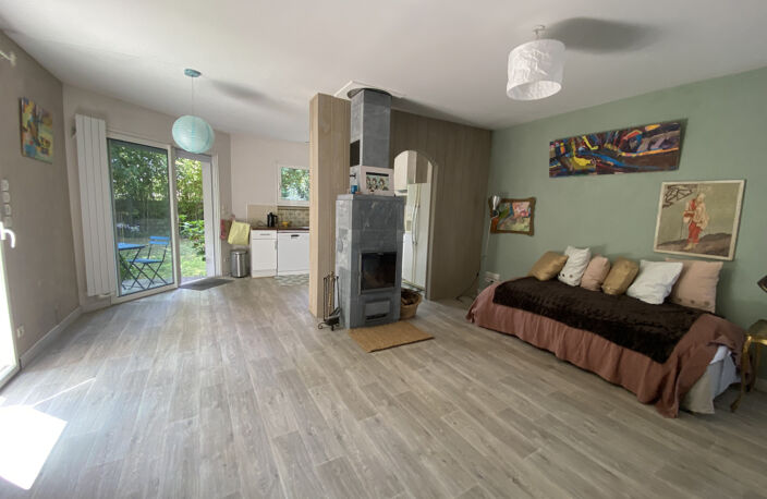CONTEMPORAINE sur ARES AVEC JARDIN ARBORÉ AU CALME — photo 3