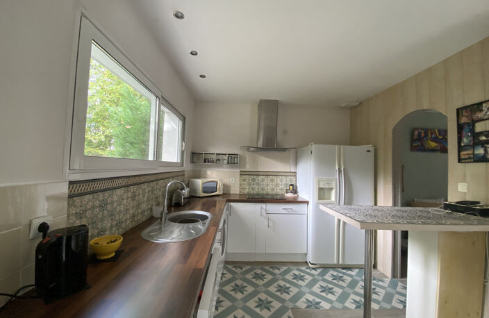 CONTEMPORAINE sur ARES AVEC JARDIN ARBORÉ AU CALME — photo 5
