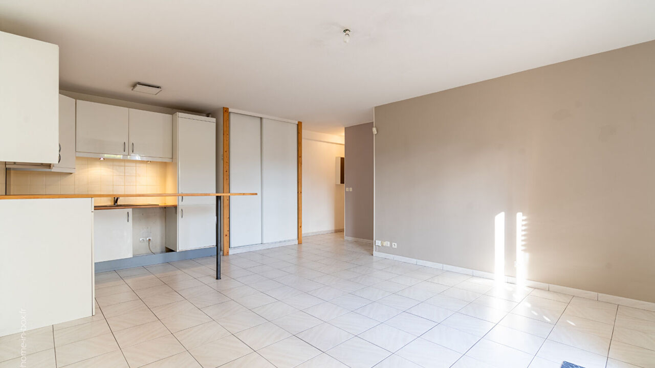 appartement 2 pièces 43 m2 à vendre à Noisy-le-Grand (93160)