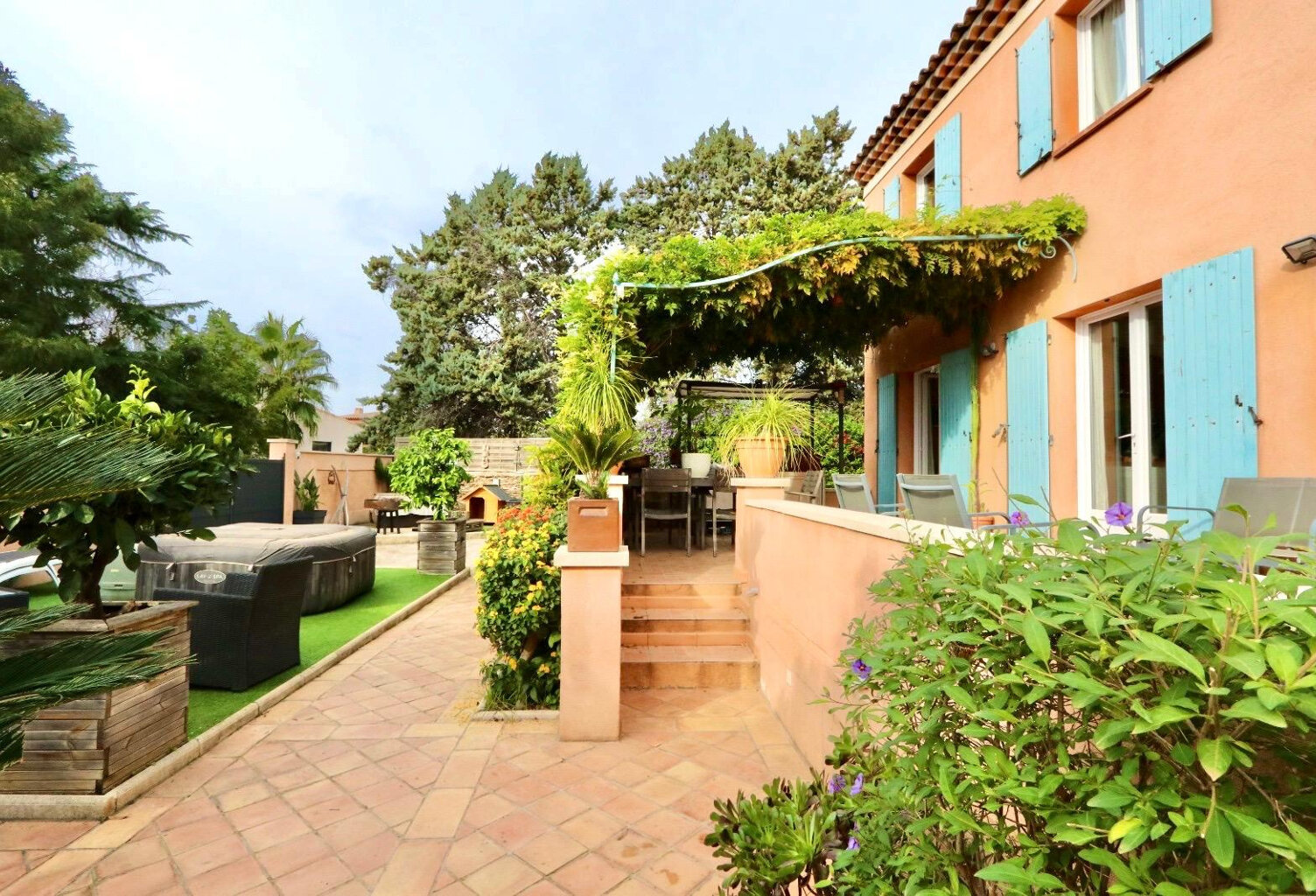 Maison T4 proche centre-ville La Londe les Maures — photo 1