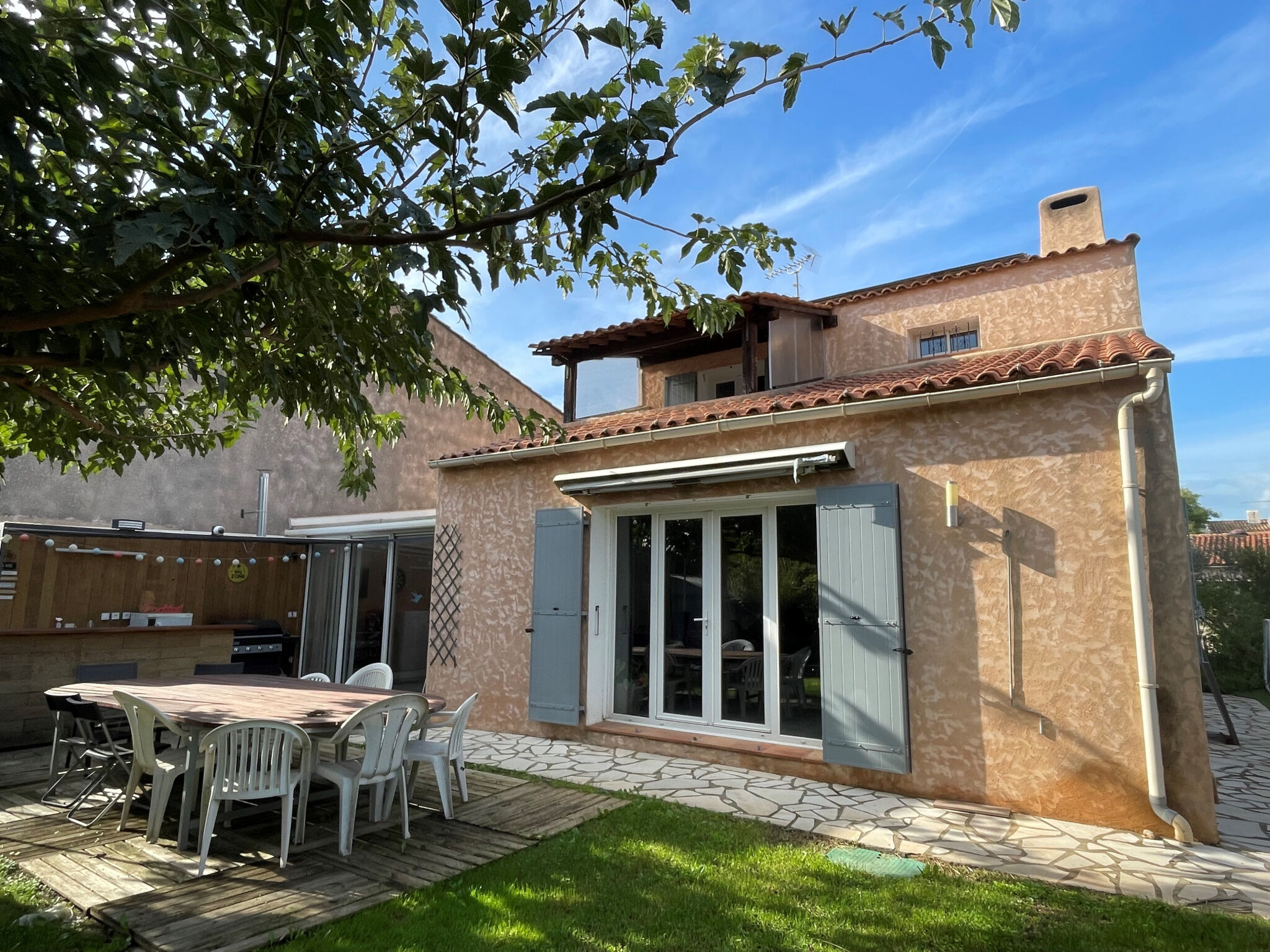 Villa / Maison 5 pièces  à vendre Crau (La) 83260