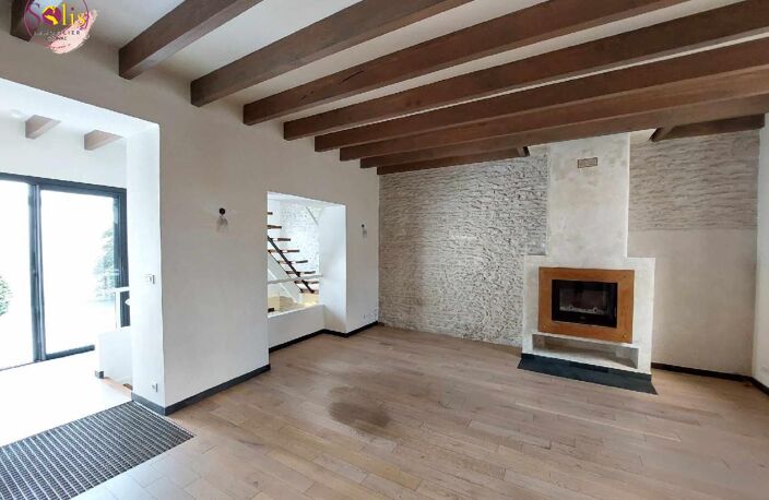 Vente maison 5 pièces 160 m² Cognac (16100) — photo 2