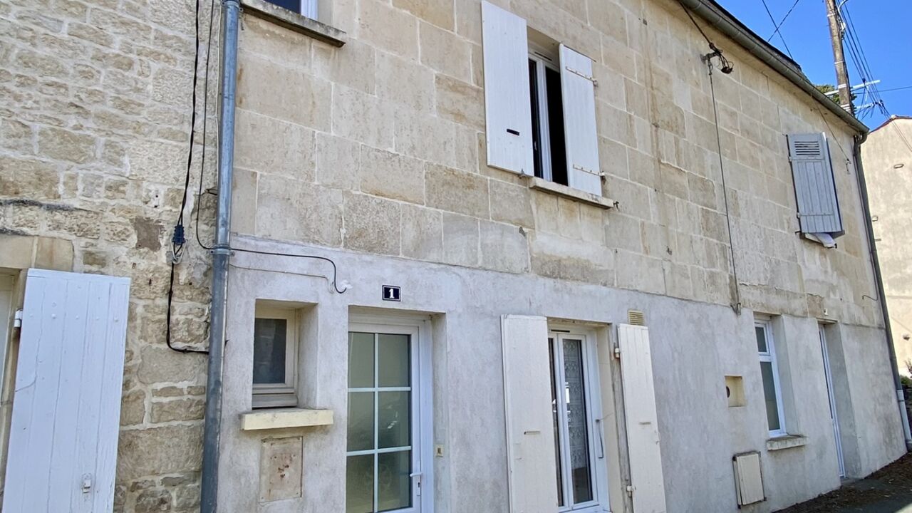 maison 4 pièces 85 m2 à vendre à Fontenay-le-Comte (85200)