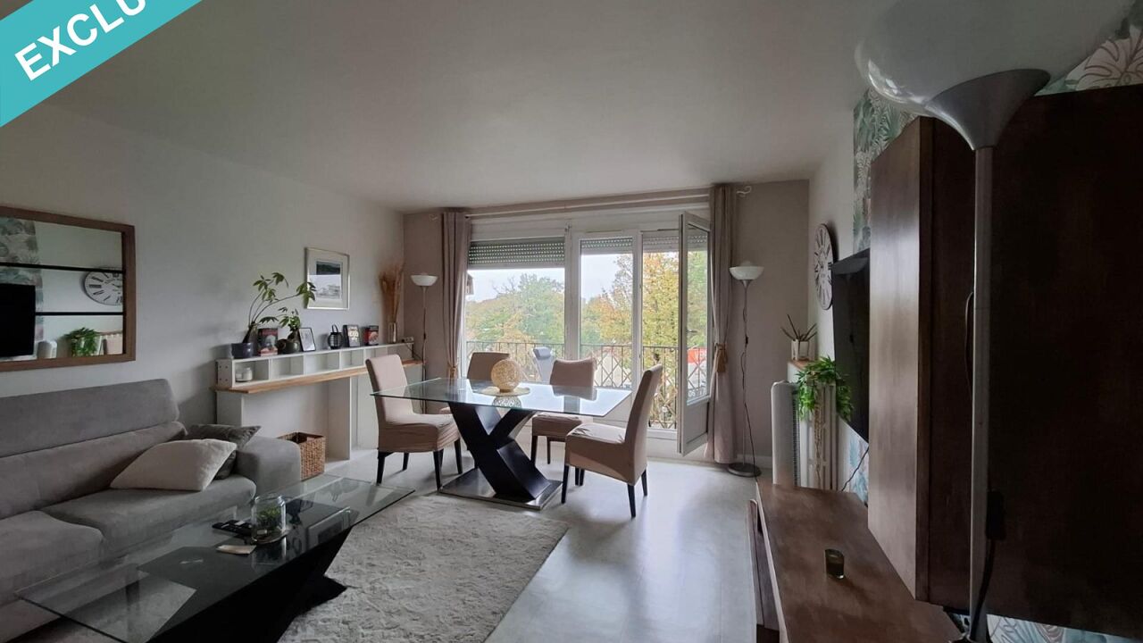 appartement 2 pièces 52 m2 à vendre à Le Plessis-Trévise (94420)