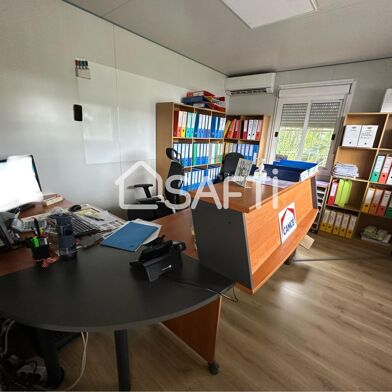 Bureau 110 m²