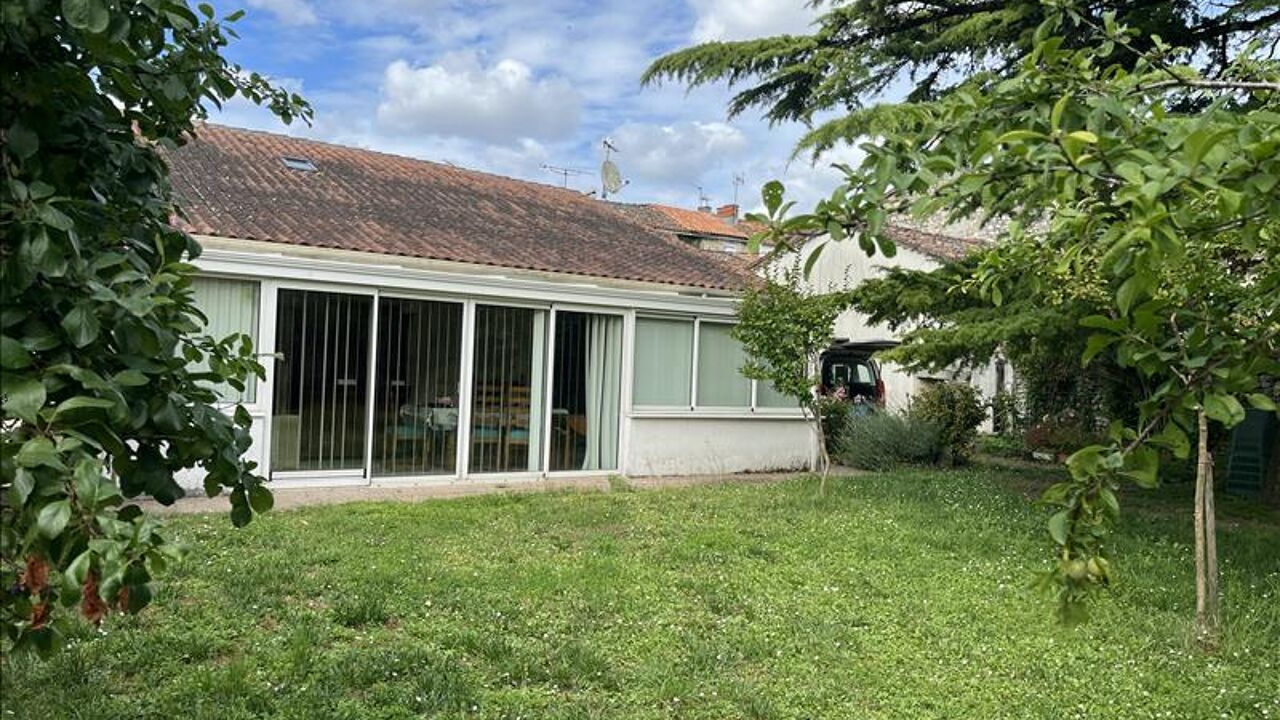 maison 5 pièces 133 m2 à vendre à Ruelle-sur-Touvre (16600)