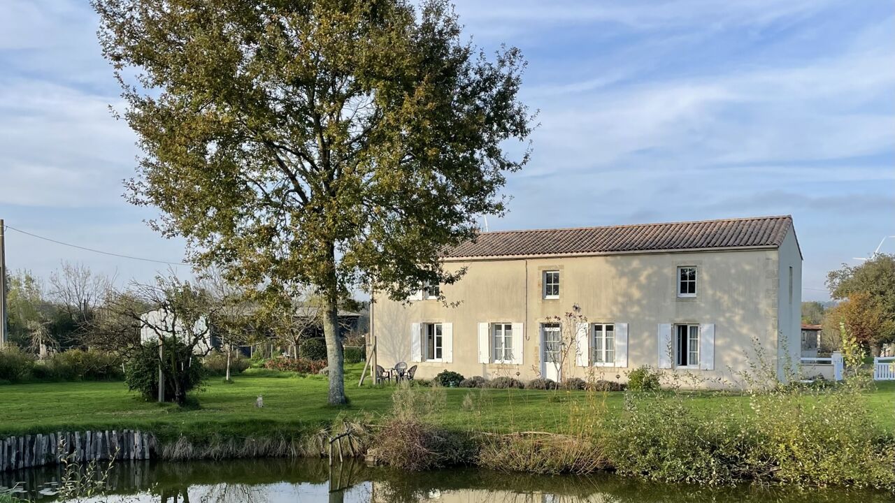 maison 4 pièces 117 m2 à vendre à Saint-Laurs (79160)