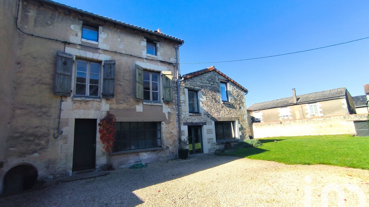 maison 9 pièces 326 m2 à vendre à Mirebeau (86110)