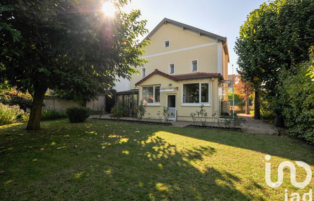 maison 5 pièces 104 m2 à vendre à Saint-Maur-des-Fossés (94100)