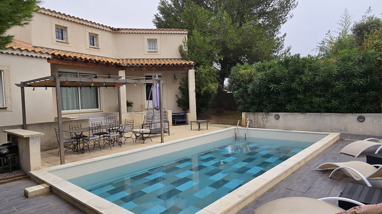 maison 5 pièces 196 m2 à louer à Aramon (30390)