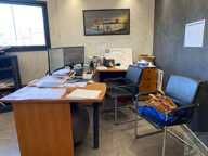 Local commercial — photo 2