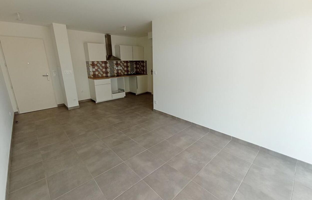 appartement 2 pièces 40 m2 à louer à Istres (13800)