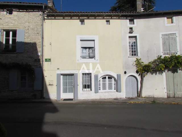 MAISON PLUS GARAGE VERTEUIL — photo du bien