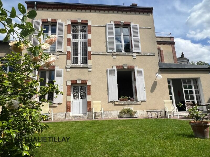 Villa / Maison 9 pièces  à vendre Orléans 45000