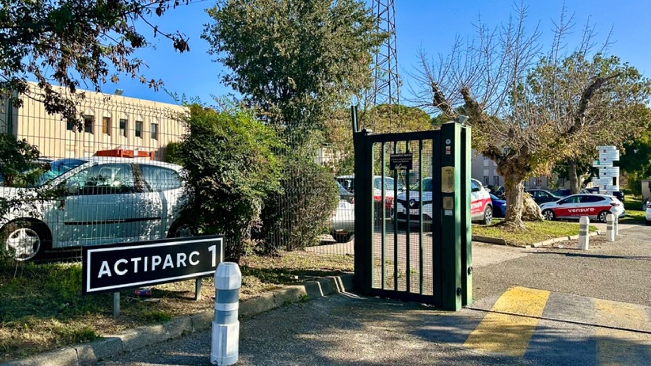 garage  pièces 10 m2 à vendre à La Penne-sur-Huveaune (13821)