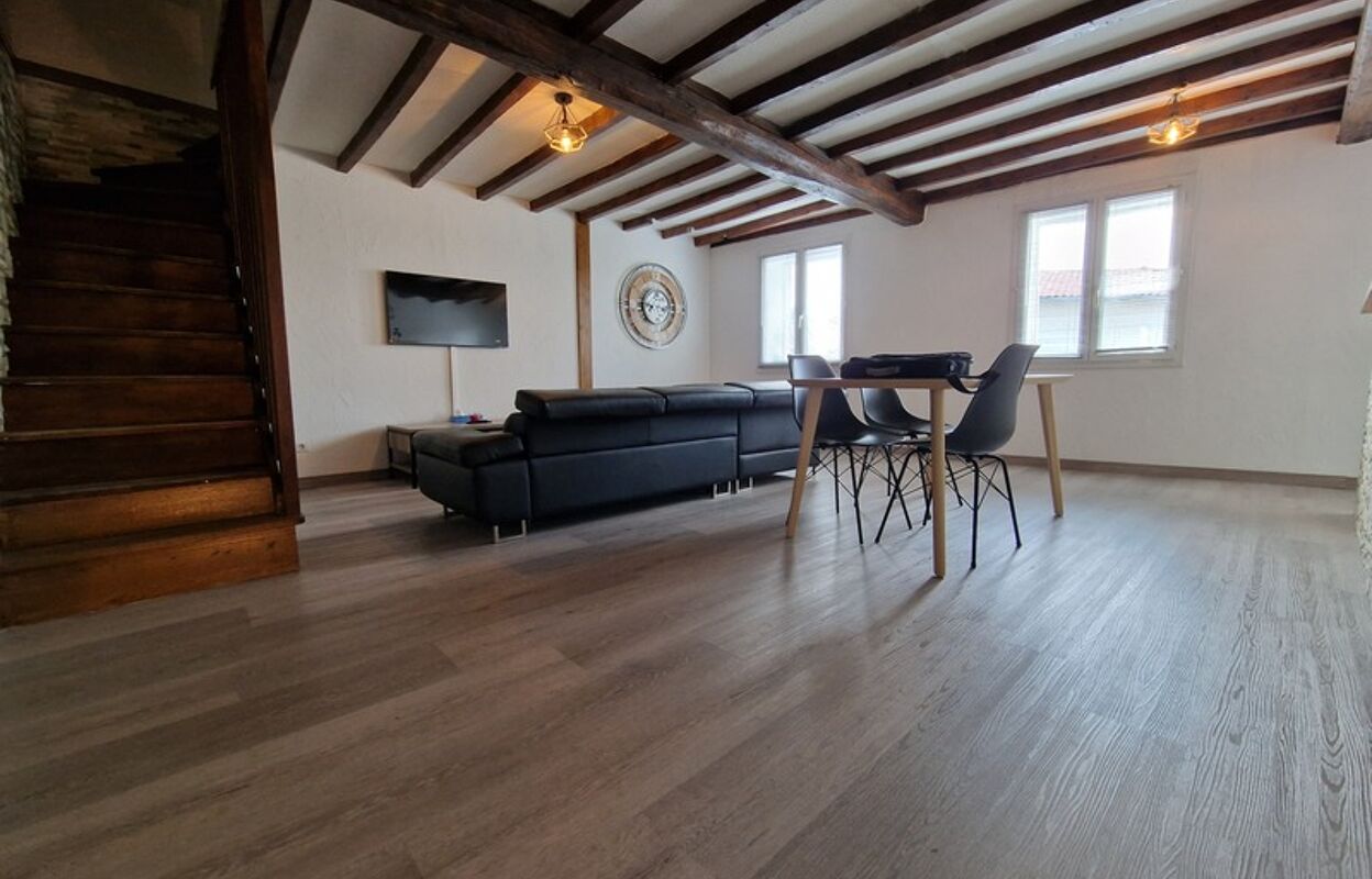 maison 5 pièces 132 m2 à vendre à Montrond-les-Bains (42210)