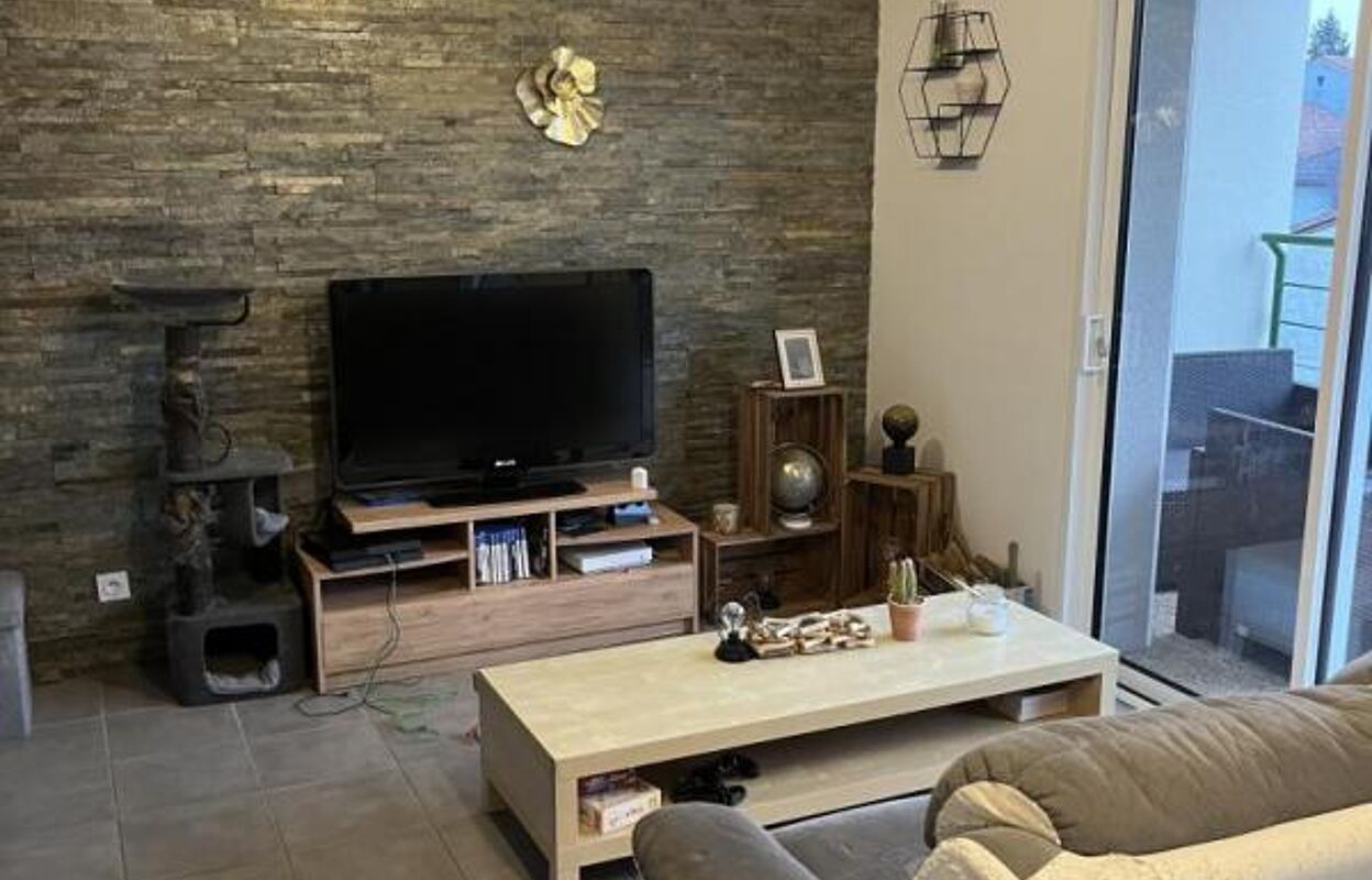 appartement 3 pièces 61 m2 à louer à Saint-Cyprien (42160)