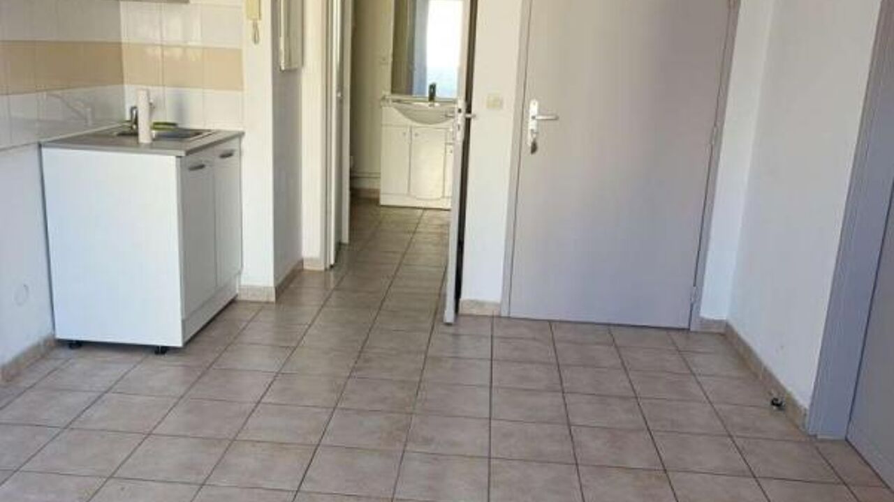 appartement 2 pièces 27 m2 à louer à Alès (30100)