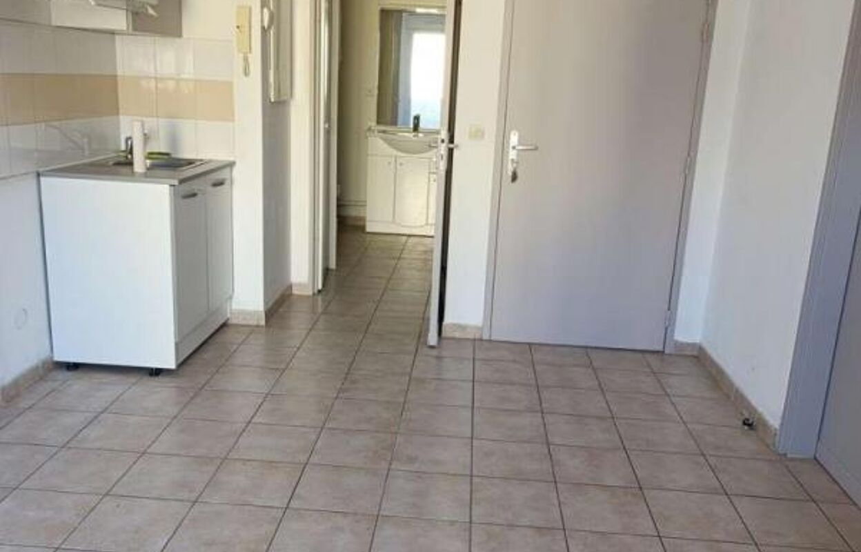 appartement 2 pièces 27 m2 à louer à Alès (30100)