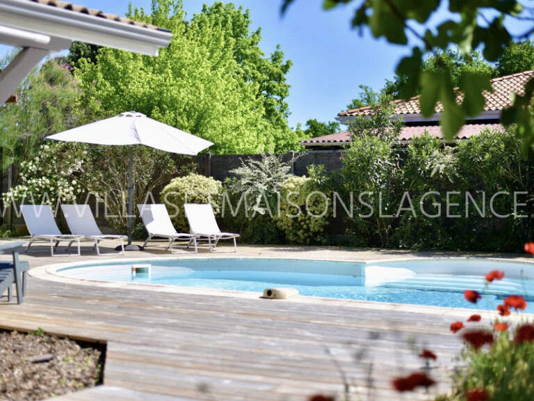 Grande maison de 4 chambres, piscine, terrasse, dépendance, a... — photo 1