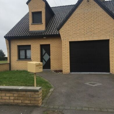 Maison 5 pièces 900 €