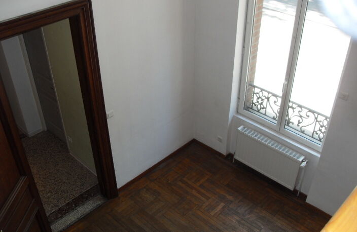 Appartement 1 pièces, VALENCIENNES — photo 4
