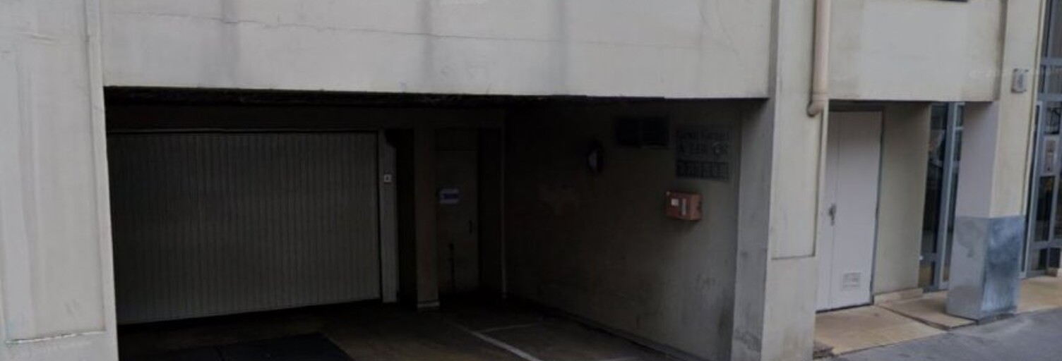 Garage   m² à louer à Caluire-et-Cuire (69300)