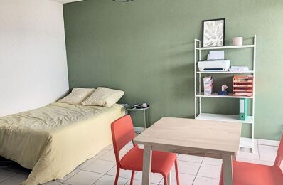 location appartement 564 € CC /mois à proximité de Maillane (13910)