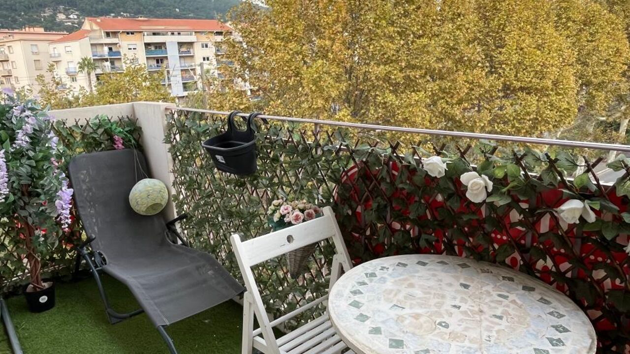 appartement 3 pièces 65 m2 à vendre à Toulon (83100)