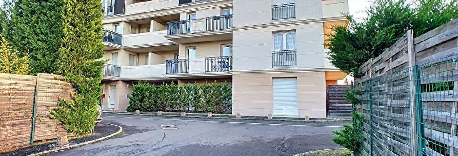 Garage   m² à louer à Saint-Jean-le-Blanc (45650)