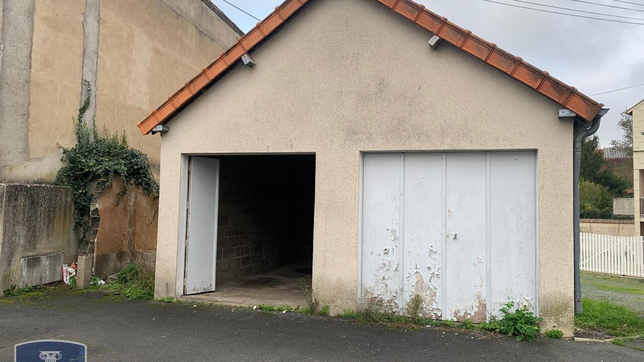 garage  pièces 11 m2 à louer à Châteauroux (36000)