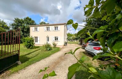 vente maison 222 000 € à proximité de Ars (16130)