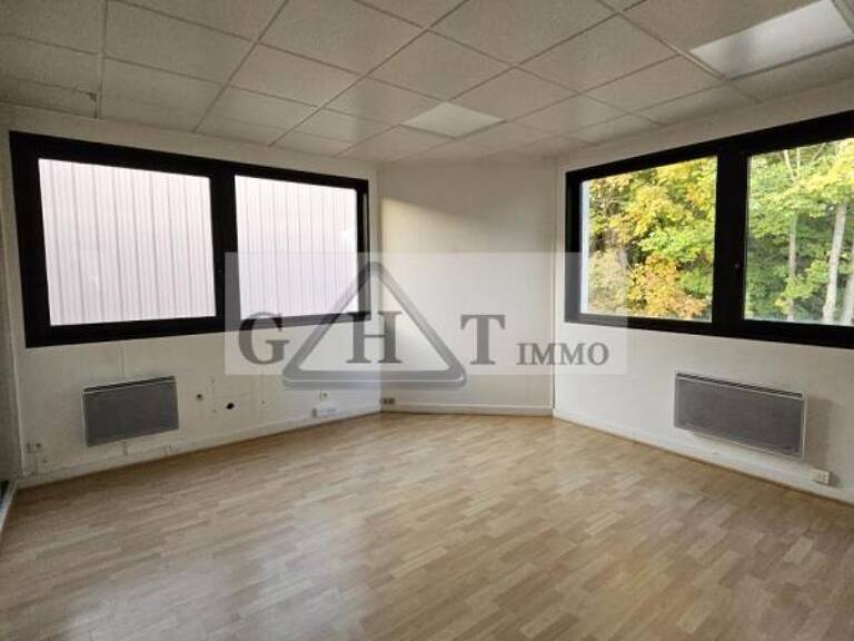 Bureaux 200 m² Proche Autoroute — photo 1