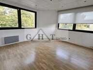 Bureaux 200 m² Proche Autoroute — photo 2