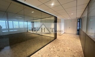 Bureau  254 m² à louer à Tigery (91250)
