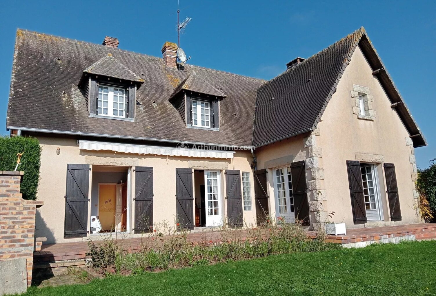 JAVRON LES CHAPELLES - Pavillon T5 — photo 1
