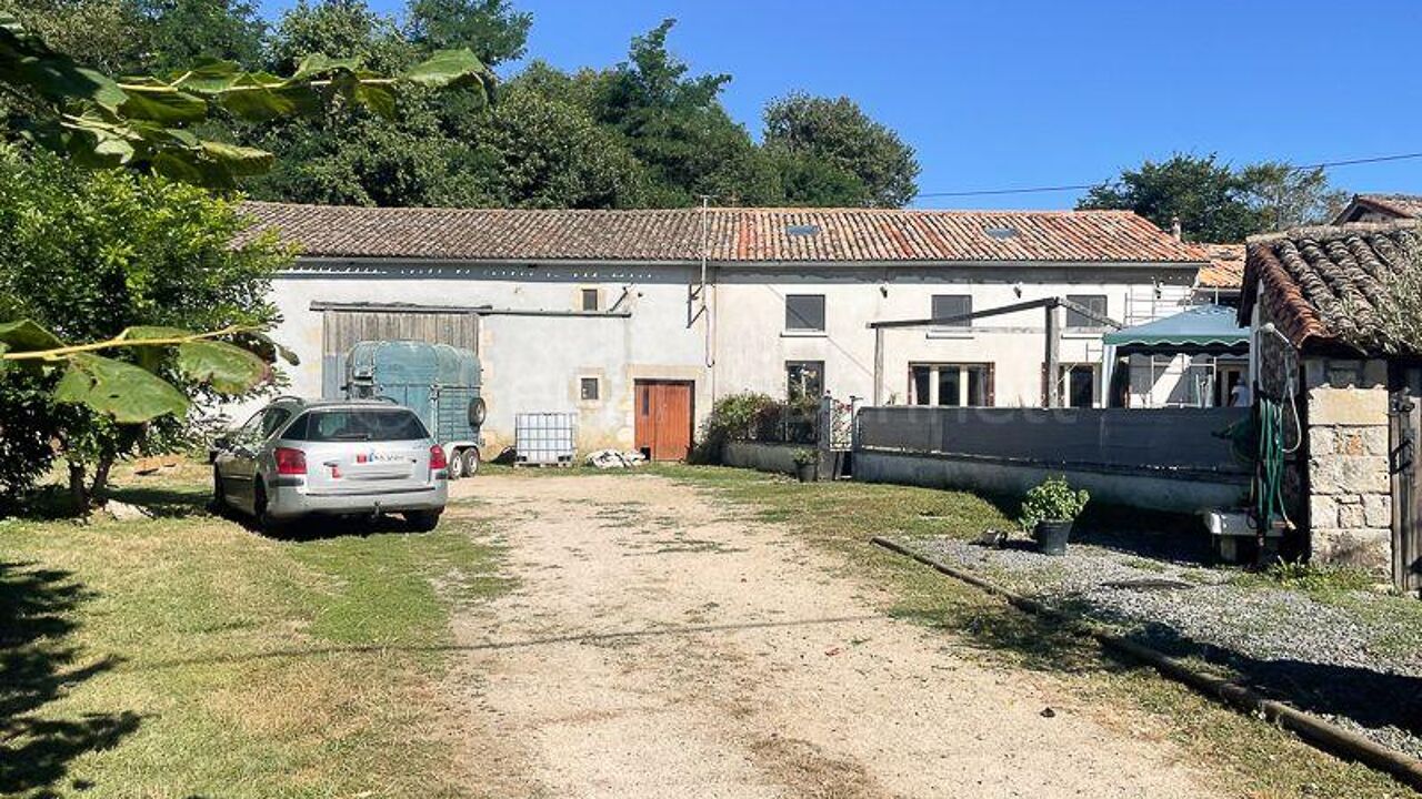 maison 1 pièces 156 m2 à vendre à Sauzé-Vaussais (79190)