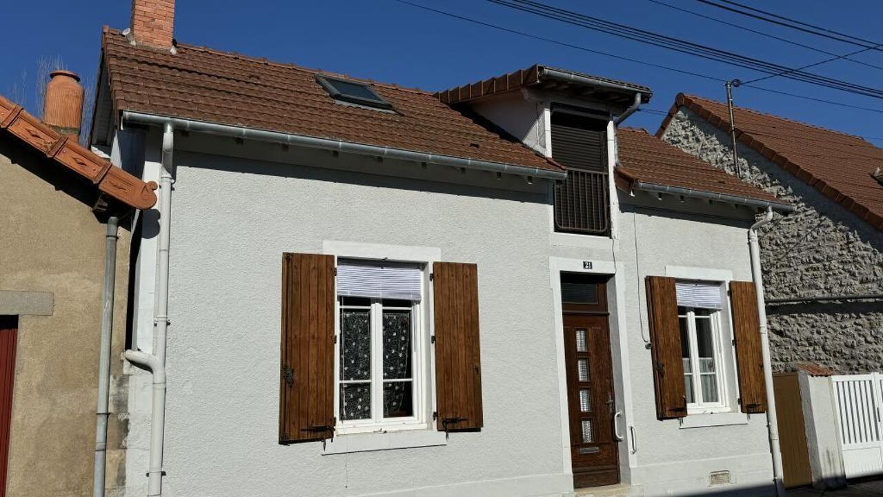 maison 6 pièces 87 m2 à vendre à Saint-Amand-Montrond (18200)