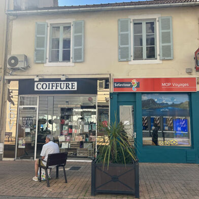 Immeuble  318000 €